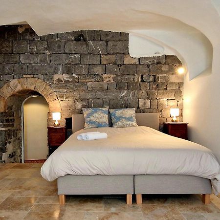 La Tour De Pezene Bed & Breakfast Anduze Bagian luar foto