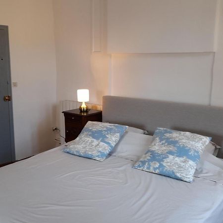 La Tour De Pezene Bed & Breakfast Anduze Ruang foto