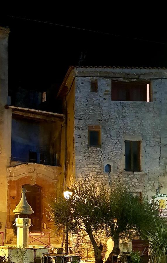 La Tour De Pezene Bed & Breakfast Anduze Bagian luar foto