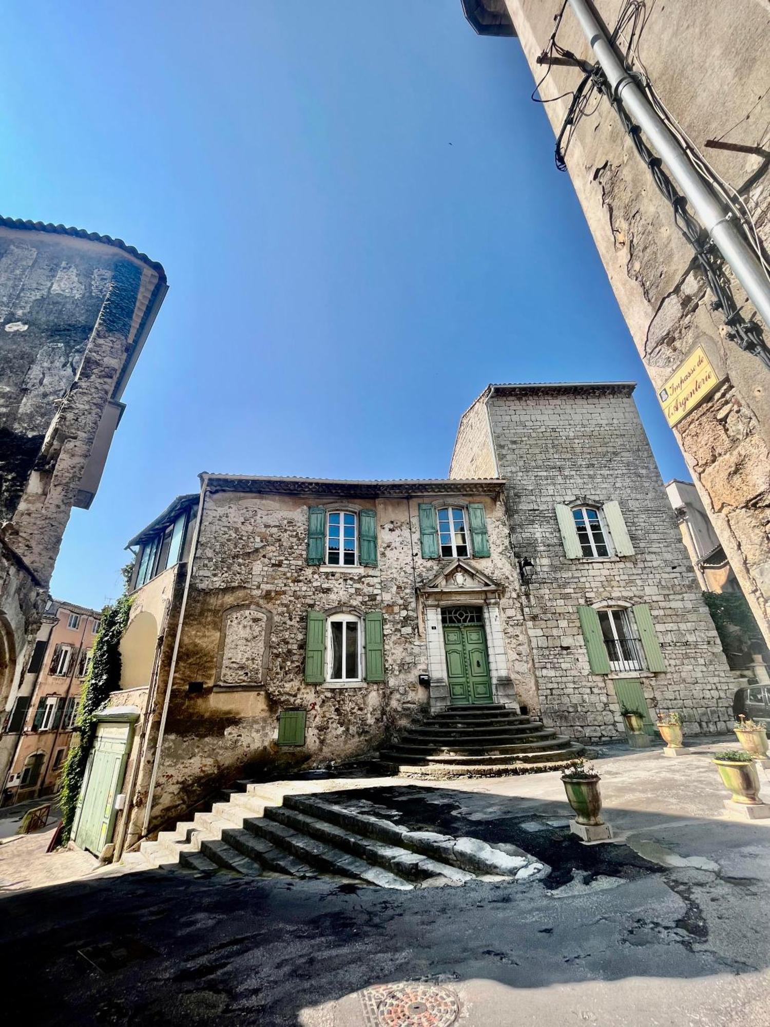 La Tour De Pezene Bed & Breakfast Anduze Bagian luar foto