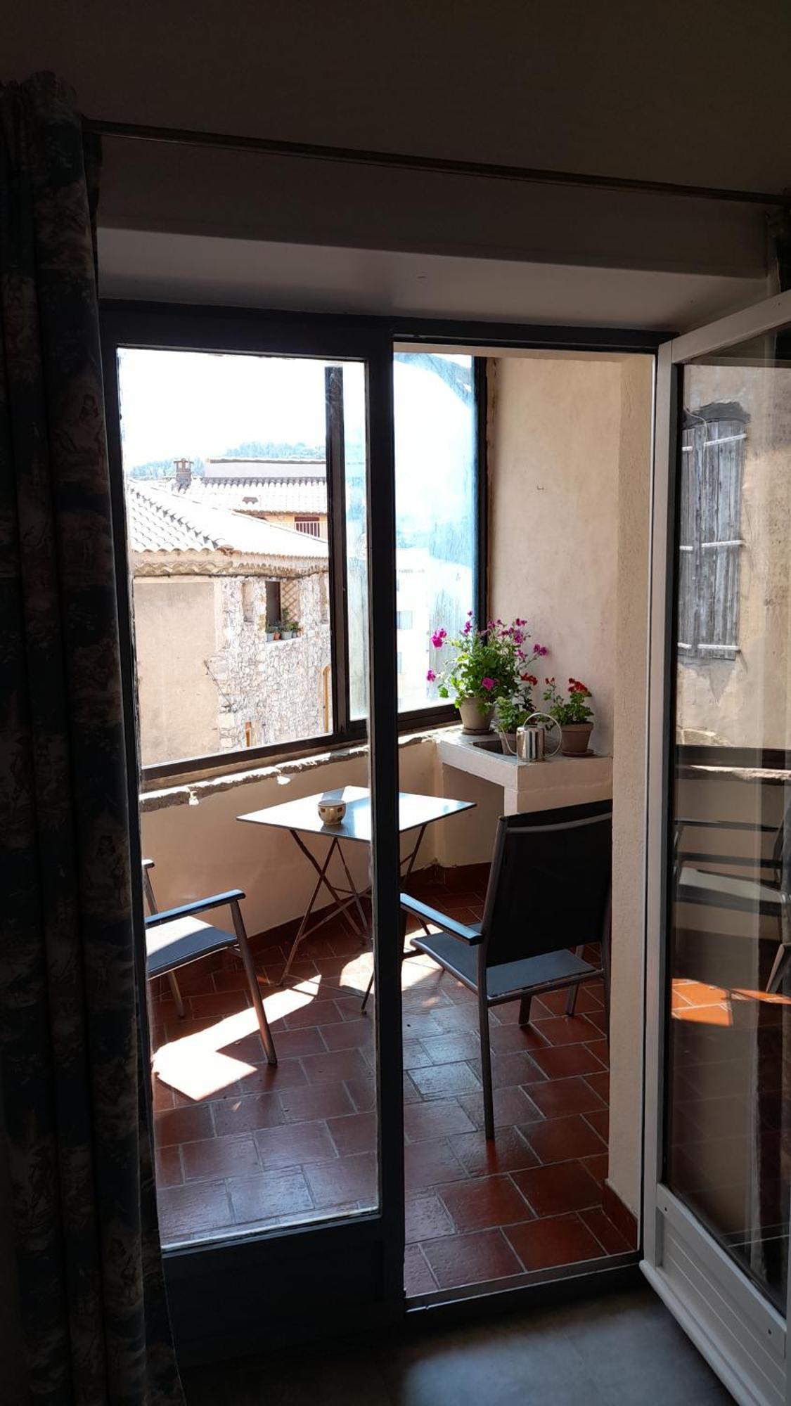 La Tour De Pezene Bed & Breakfast Anduze Ruang foto