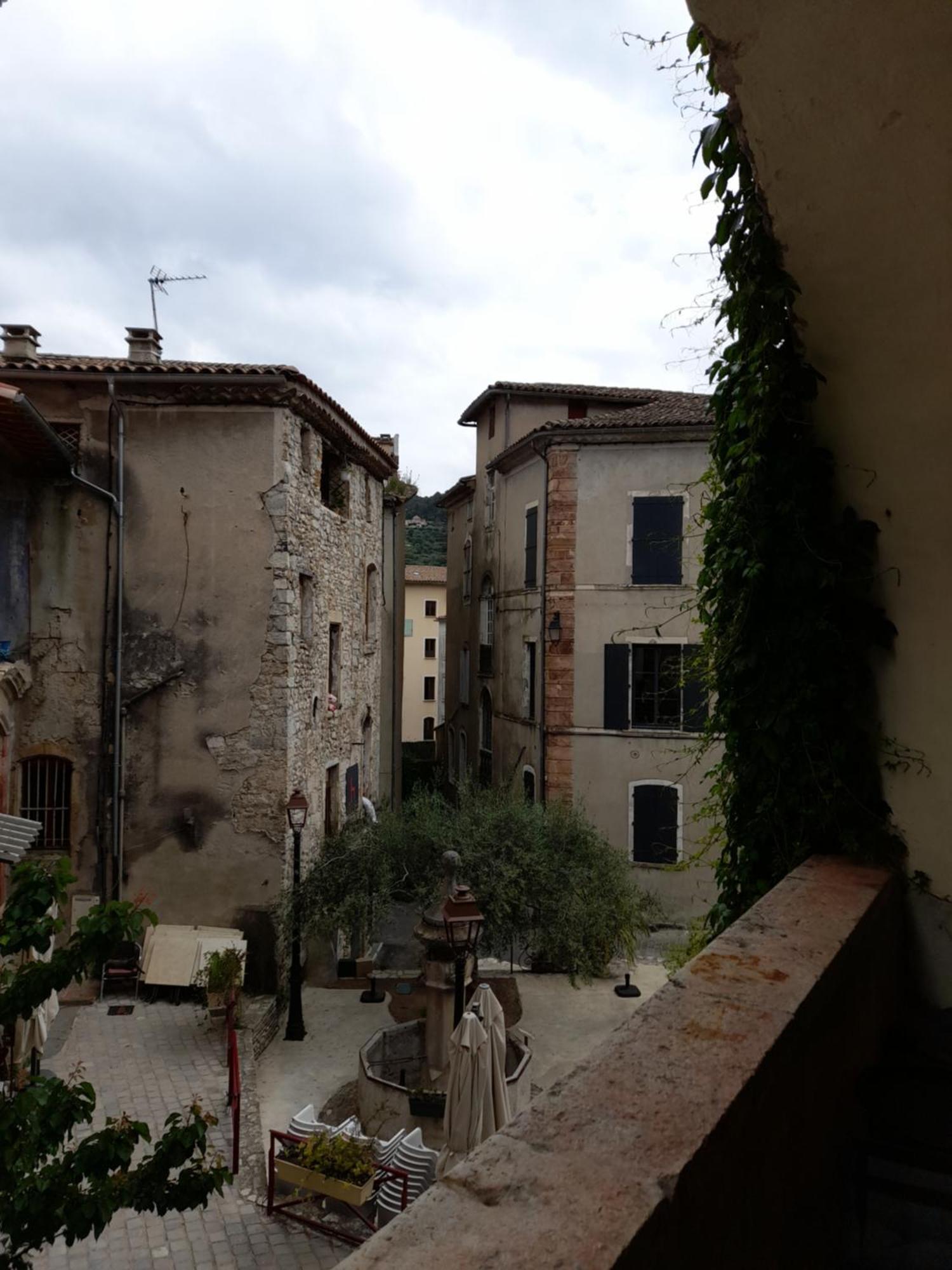 La Tour De Pezene Bed & Breakfast Anduze Bagian luar foto