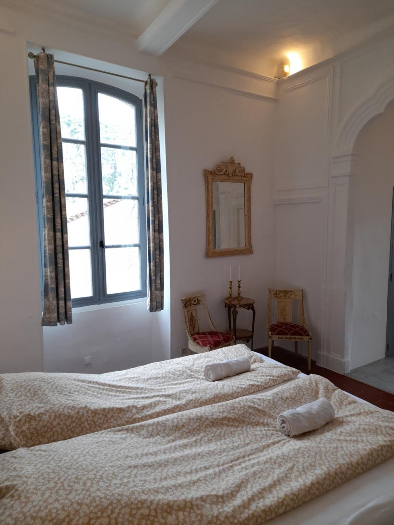La Tour De Pezene Bed & Breakfast Anduze Ruang foto
